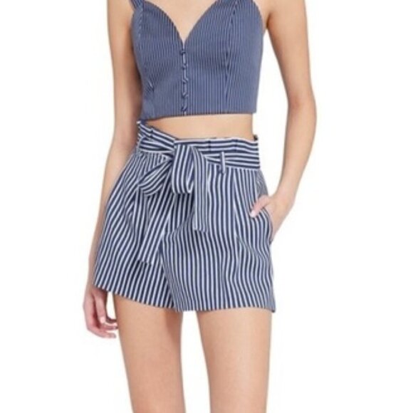 NWT Alice + Olivia Laurine Paperbag Striped Shorts size 14
